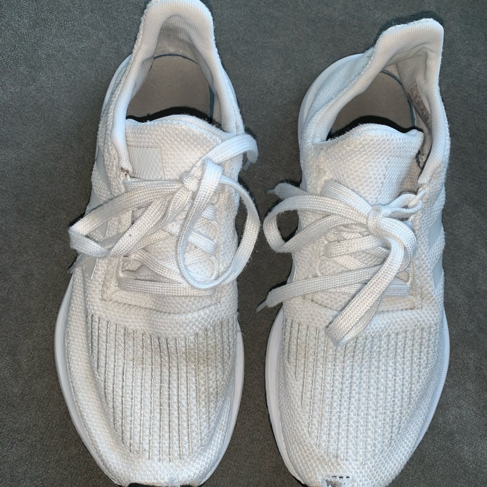 Adidas YOUTH swift run - Picture 2 of 7